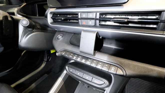 ProClip do Jeep Avanger 2023-2026