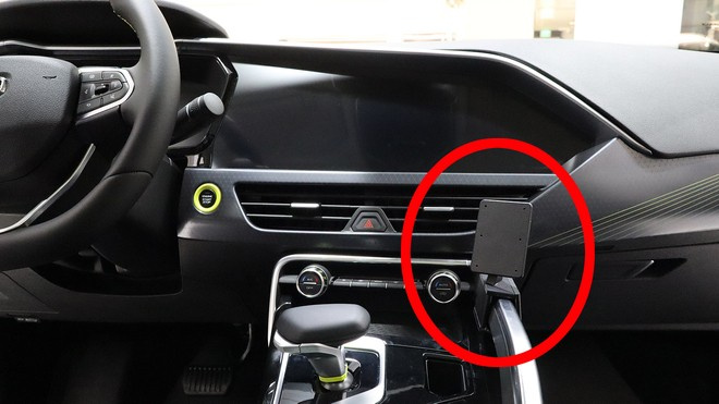 ProClip do Geely Tugella 2019-2025