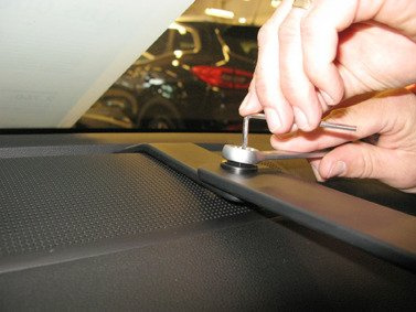 Bardzo mocny, bezinwazyjny wspornik montażowy do Renault Talisman 16-19