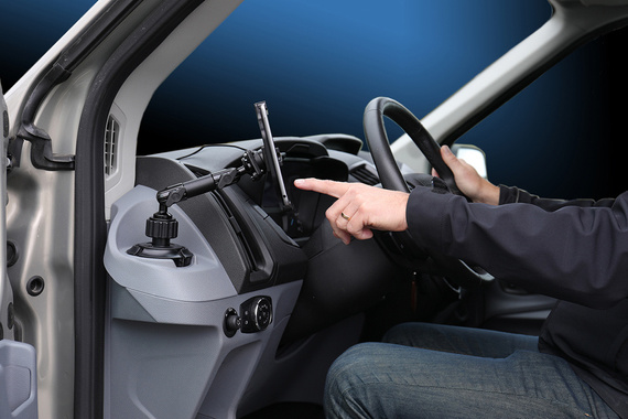 Uchwyt samochodowy na kubek Car Cup do tabletów Brodit | Baza montażowa z ramieniem 160 mm oraz regulacją 360° w miejscu na kubek