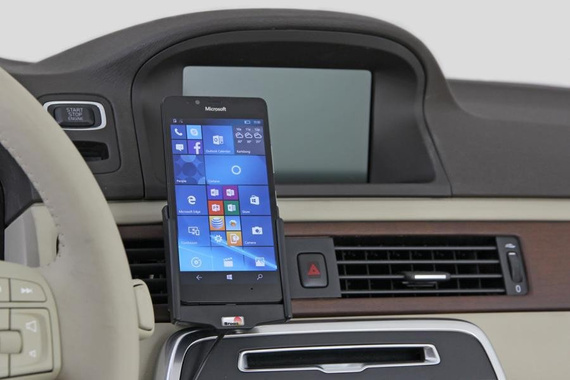 Uchwyt aktywny z kablem USB do Microsoft Lumia 950