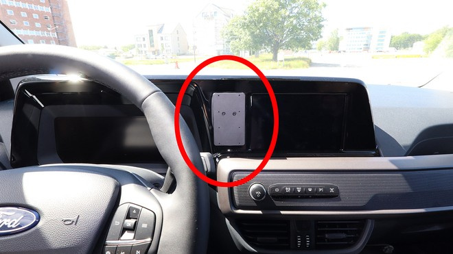 ProClip do Ford Transit Courier 2024-2026