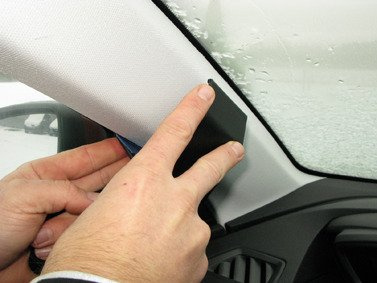 Brodit ProClip uchwyt do Peugeot 5008 SUV 2018-2024