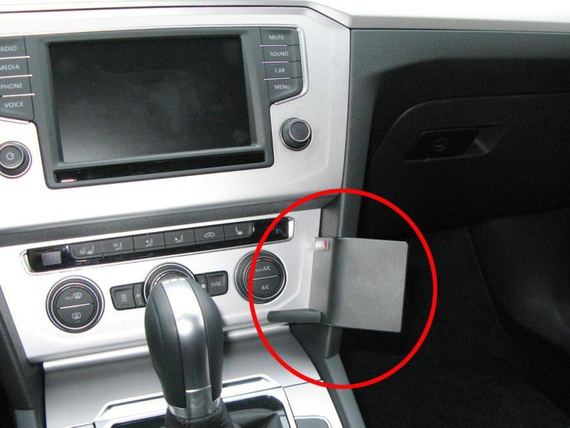 Brodit ProClip uchwyt do Volkswagen Arteon 2017-2026