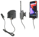 Uchwyt do OnePlus 6 regulowany do smartfonów bez futerału oraz w futerale lub etui o wymiarach: 70-83 mm (szer.), 2-10 mm (grubość) z wbudowanym kablem USB-C oraz ładowarką samochodową