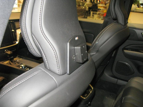 System mocowania do zagłówka w Volvo Volvo S90 / V90 / XC60 / XC90