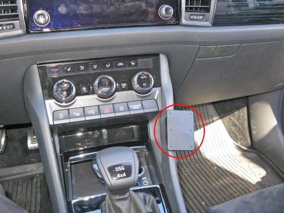 Brodit ProClip uchwyt do Skoda Karoq 2018-2026