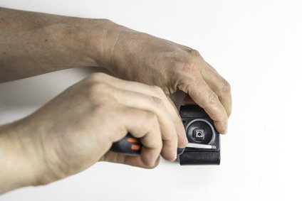 Uchwyt pasywny regulowany do iPad 10.2 gołych jak i w futerale o wymiarach: 140-195 mm (szer.), do 30 mm (grubość)