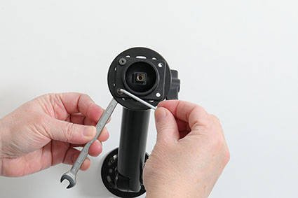 Uchwyt indukcyjny dedykowany do Datalogic Memor 20 z ładowarką samochodową.