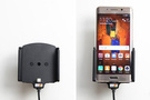Uchwyt do Huawei Mate 9 Pro z wbudowanym kablem USB oraz ładowarką samochodową